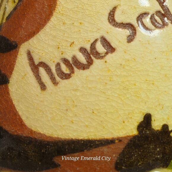 Torquay Devon Motto Creamer Mini Pitcher & Wooden Stand Set Red Pottery England - Picture 15 of 16